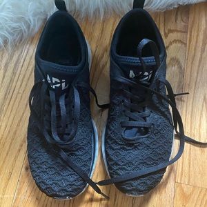 APL Sneakers - black